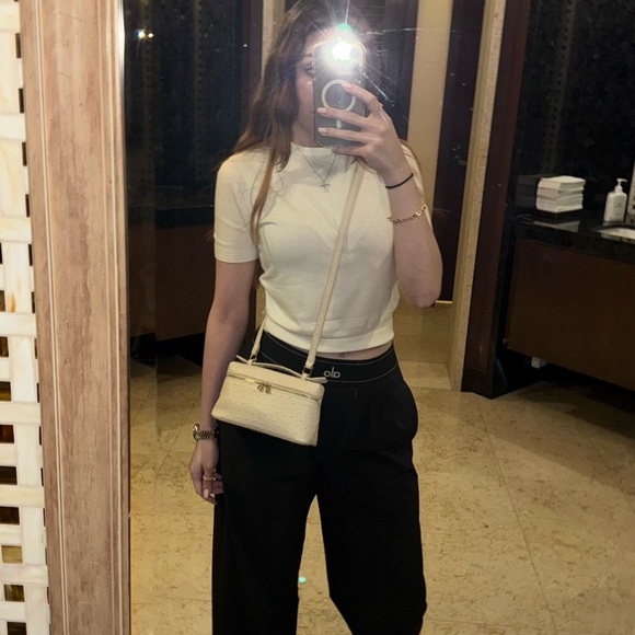 elinaaa_